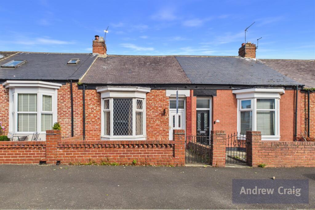 2 Bedroom House - Mid Terrace